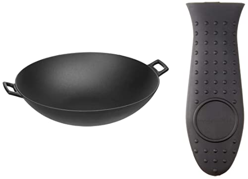 AmazonBasics Pre-Seasoned Cast Iron Wok Pan, 3.9 Kgs Silicone Hot Handle Holder, Black