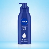 Aristocrat Polyester 63 cms Red Travel Duffle (Rookie)