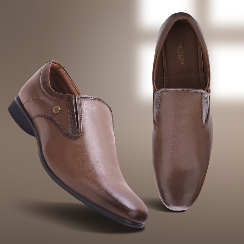 LIBERTY ROBERT-1 Slip On For Men(Tan)