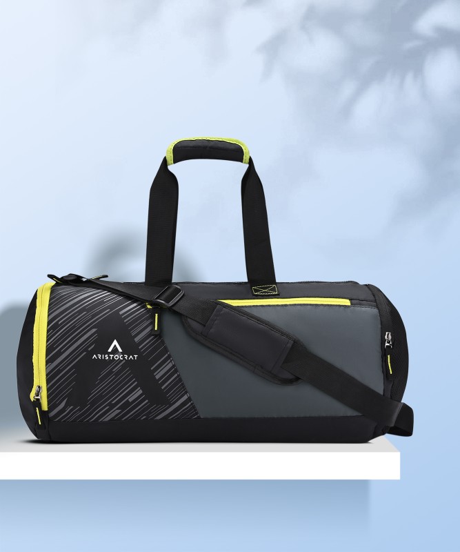 ARISTOCRAT Beast 48cm Cabin size 23L Black Duffle Bag Duffel Without Wheels