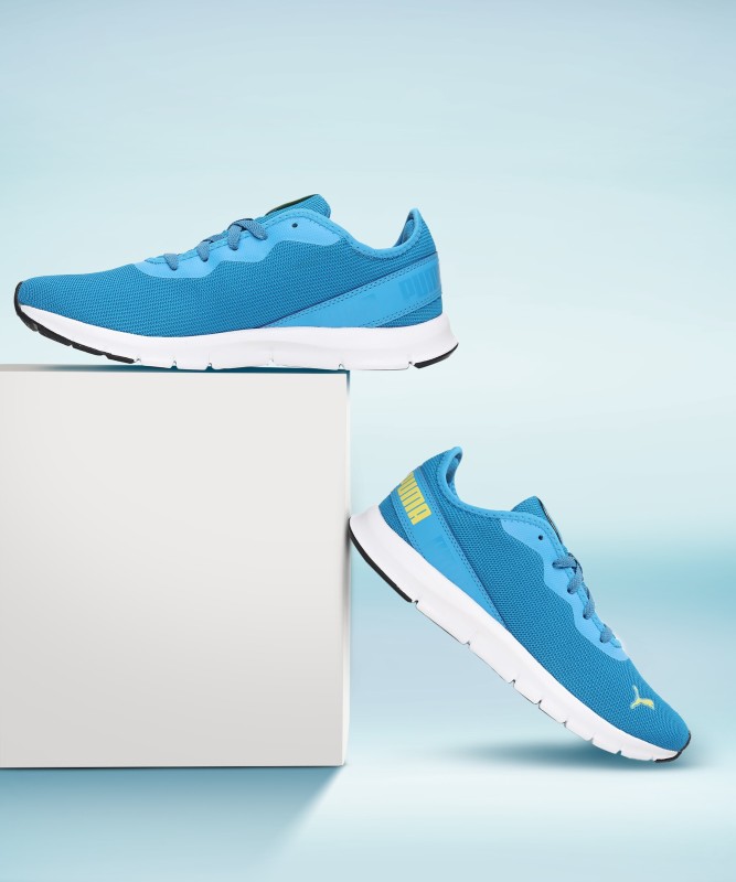 PUMA Hustle V2 IDP Sneakers For Men(Blue , 8)