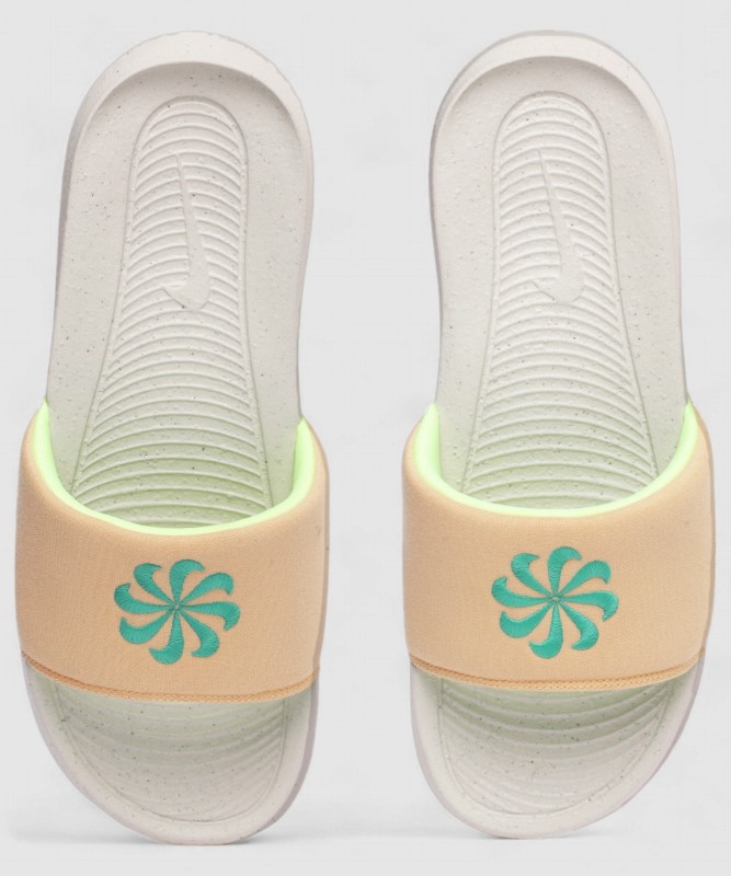 NIKE Men Slippers(Beige , 11)