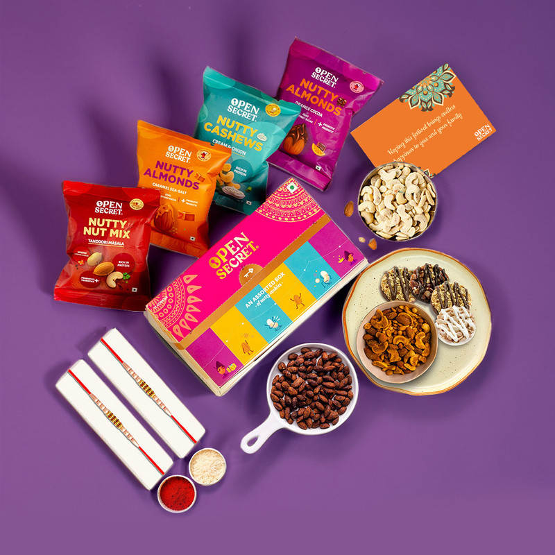 mcaffeine Berries Brightening Coffee Face Scrub For Glowing Skin | Gently Exfoliates, Smoothes & Improves Skin Tone | Removes Tan&Dead Skin | Tan Removal Face Scrub | Non-Drying For Women & Men-75Gm