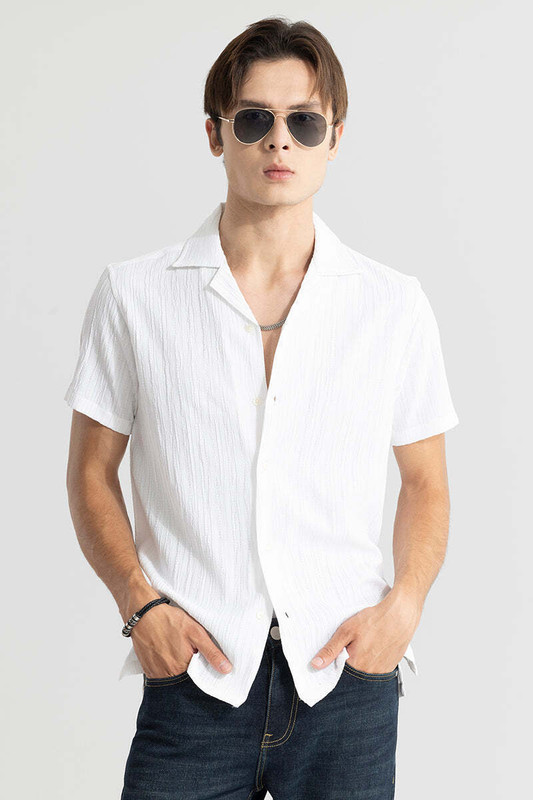 Snitch Men Solid Casual White Shirt